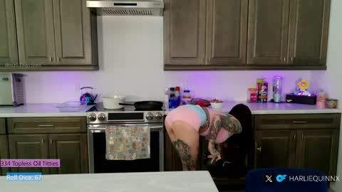 Snapshot of harliequinnx chatting on 04.11.26 Harliequinnx - Schedule Below Exxxotica DC Dec 6-8th online show from 04.11.26