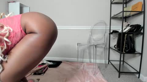 Harmonie Marquise online show from 09.08.25