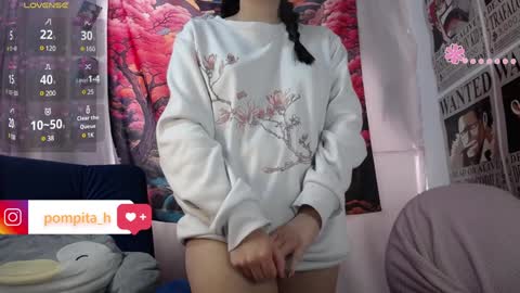 Snapshot of harmonys_couple_ chatting on 01.28.25 Harmonys World online show from 01.28.25