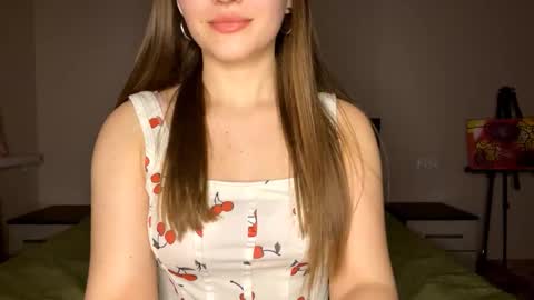 Snapshot of harollddiierolf chatting on 02.09.26 Vivy online show from 02.09.26