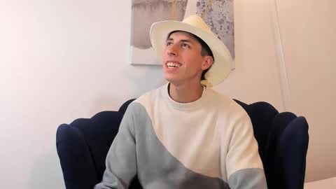   H  K   online show from 11.01.25