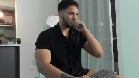 Harry Zandes online show from 12.29.24