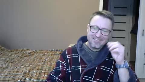 Snapshot of harrysnake chatting on 12.08.24 HarrySnake online show from 12.08.24