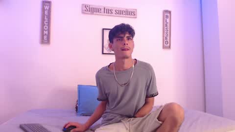 Snapshot of harrythomson1 chatting on 12.29.24 harry thomson online show from 12.29.24