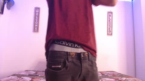 Snapshot of harrythomson1 chatting on 01.12.25 harry thomson online show from 01.12.25