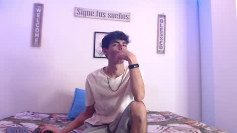 Snapshot of harrythomson1 chatting on 01.23.25 harry thomson online show from 01.23.25