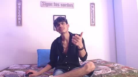 Snapshot of harrythomson1 chatting on 01.26.25 harry thomson online show from 01.26.25