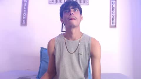 Snapshot of harrythomson1 chatting on 02.17.25 harry thomson online show from 02.17.25