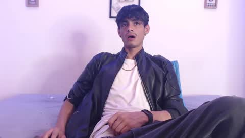 Snapshot of harrythomson1 chatting on 02.21.25 harry thomson online show from 02.21.25