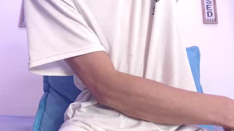 Snapshot of harrythomson1 chatting on 02.22.25 harry thomson online show from 02.22.25