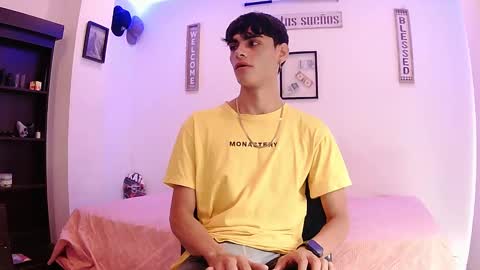 Snapshot of harrythomson1 chatting on 09.18.25 harry thomson online show from 09.18.25