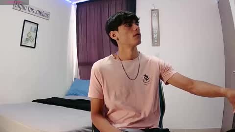 Snapshot of harrythomson1 chatting on 10.01.25 harry thomson online show from 10.01.25