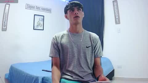 Snapshot of harrythomson1 chatting on 10.19.25 harry thomson online show from 10.19.25