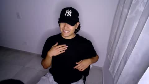 Snapshot of haru_boi chatting on 12.11.24 Haru online show from 12.11.24