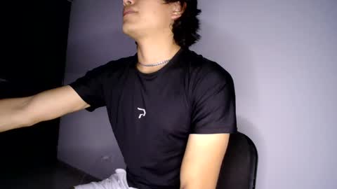 Snapshot of haru_boi chatting on 12.14.24 Haru online show from 12.14.24