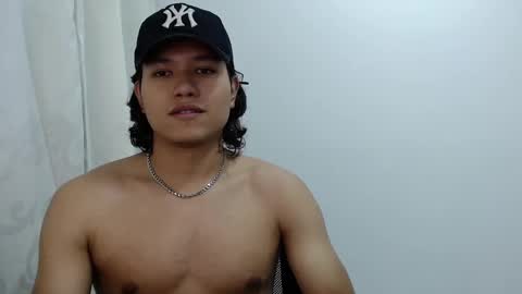 Snapshot of haru_boi chatting on 03.11.25 Haru online show from 03.11.25