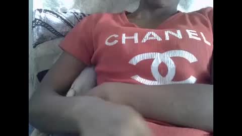 Snapshot of harysette chatting on 02.14.25 harysette online show from 02.14.25