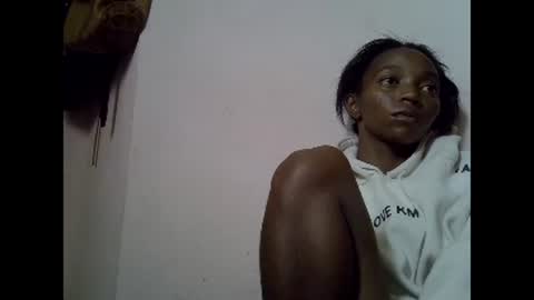 Snapshot of harysette chatting on 02.25.25 harysette online show from 02.25.25