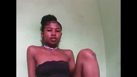 hasleyinah online show from 04.14.26