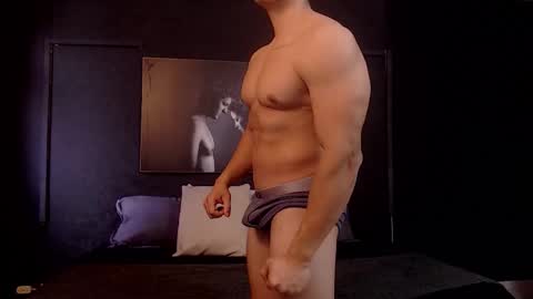 hat_guy01 online show from 02.25.26