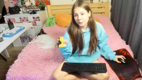 HateEmotions online show from 10.21.25