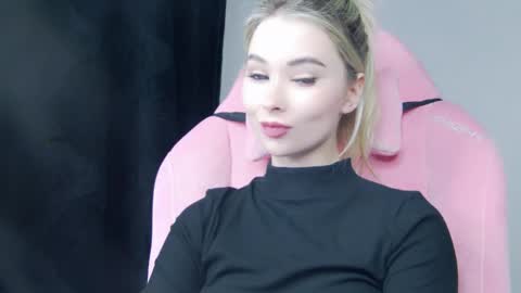 Anna online show from 11.26.25