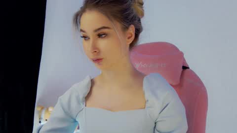 Anna online show from 03.25.26