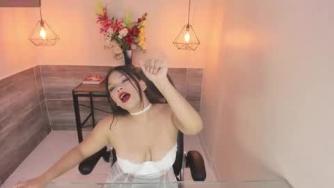 hatsajones online show from 11.23.25