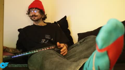 More content   2   online show from 01.30.25