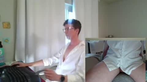 Snapshot of hauthauswife chatting on 04.10.26 Chris online show from 04.10.26