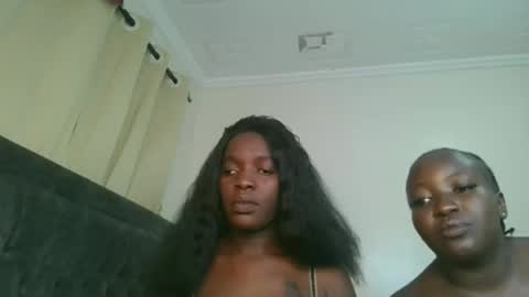 Snapshot of havanna_p chatting on 05.18.26 Havanna online show from 05.18.26