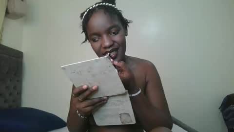 Snapshot of havanna_p chatting on 05.22.26 Havanna online show from 05.22.26