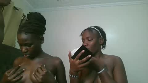 Snapshot of havanna_p chatting on 05.27.26 Havanna online show from 05.27.26