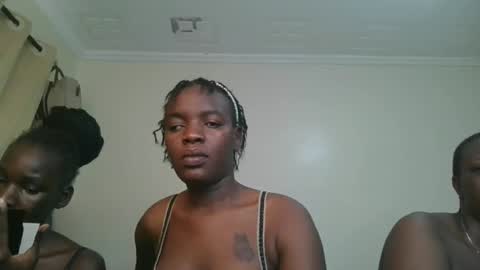 Snapshot of havanna_p chatting on 05.29.26 Havanna online show from 05.29.26