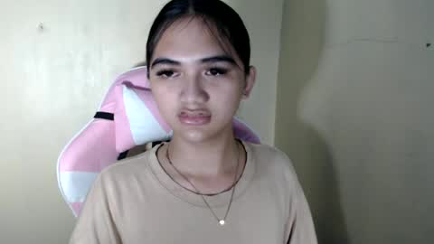 Snapshot of hawadiha chatting on 06.18.26 LIX online show from 06.18.26
