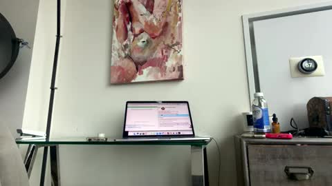 Snapshot of hawt_ass_milf chatting on 02.20.26 Amber - or vip online show from 02.20.26