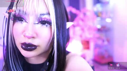 Snapshot of hayami_dai chatting on 04.11.26 Hayami Dai online show from 04.11.26