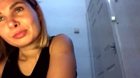 Hayle online show from 10.18.25