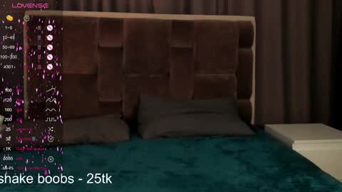 Liya dont forget to thumbs up me online show from 03.11.25