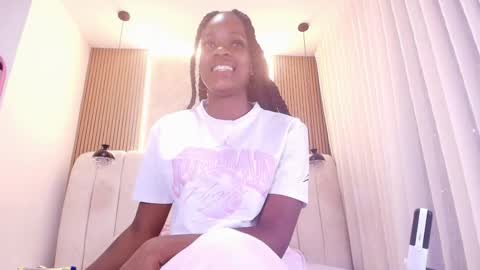 Snapshot of hazel_kataleya chatting on 05.16.26 kataleya online show from 05.16.26
