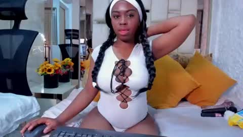 hazel_lanee online show from 07.09.26