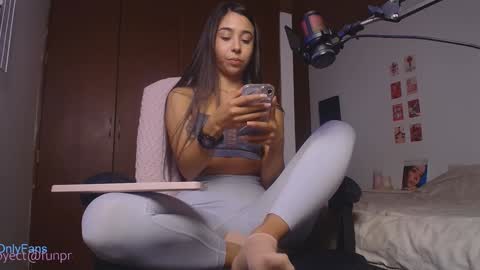 Hazel Mafia online show from 01.30.25