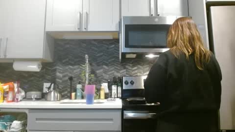 Hazel online show from 02.26.25