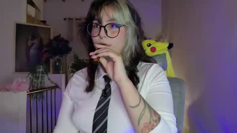 Snapshot of hazelbrownn23 chatting on 07.31.26 Hazel Brown online show from 07.31.26