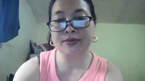 Snapshot of hazeldhane chatting on 03.05.25 hazeldhane online show from 03.05.25