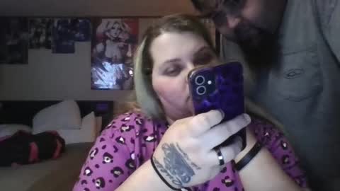 Hazeleyez97 online show from 09.19.25