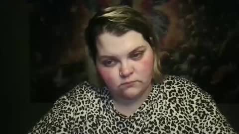 Hazeleyez97 online show from 11.08.25