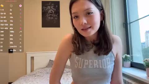 Snapshot of hazelhartshorn chatting on 07.11.26 Kira online show from 07.11.26