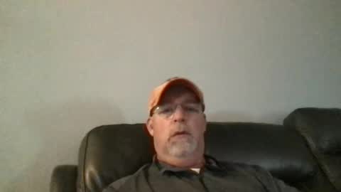 Snapshot of hdeuce22 chatting on 12.25.24 Hdeuce22 online show from 12.25.24