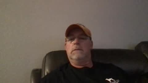 Snapshot of hdeuce22 chatting on 03.10.25 Hdeuce22 online show from 03.10.25